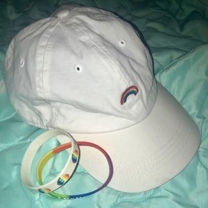 Rainbow dad hat with two lgbtq bracelets